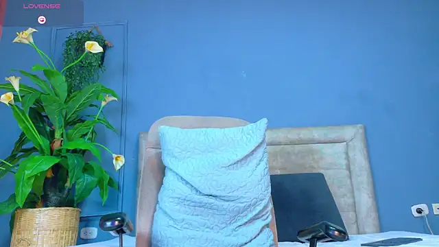 Iker bigdick online show from 10, 4, 2026