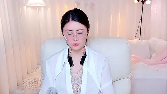 Daisy7 11 online show from 15, 7, 2026