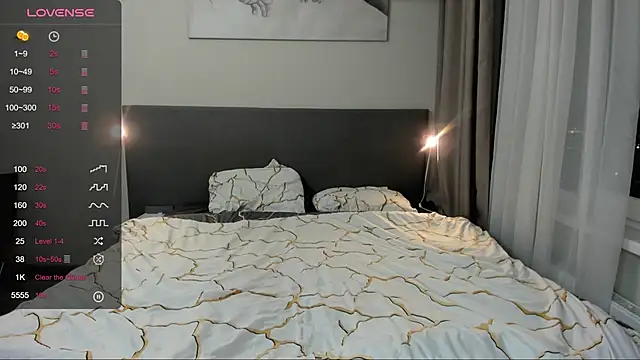 Snapshot of jesssicamooon chatting on 29, 10, 2025 jesssicamooon online show from 29, 10, 2025