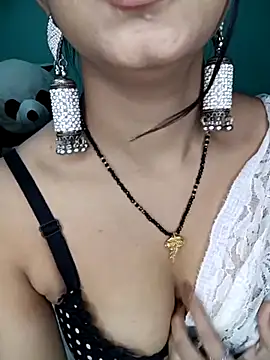 Diamond queeen online show from 16, 2, 2025