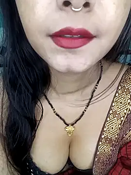 Diamond queeen online show from 2, 3, 2025