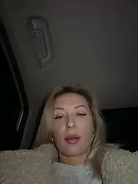 Diamond Bunny  online show from 25, 2, 2026