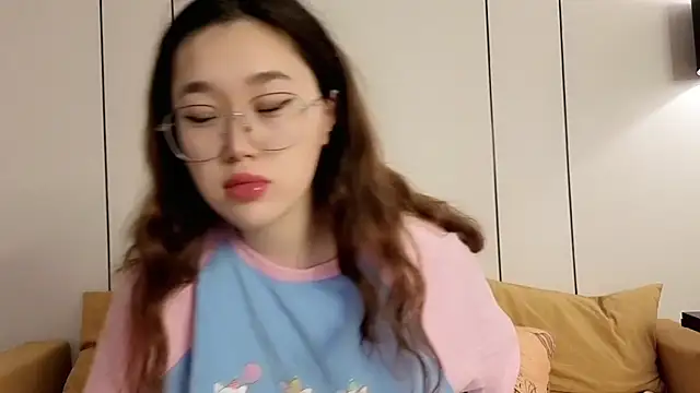 Snapshot of Jennatyan chatting on 5, 6, 2026 Jennatyan online show from 5, 6, 2026