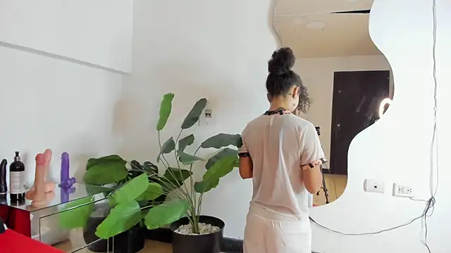 Milanxht online show from 28, 2, 2025