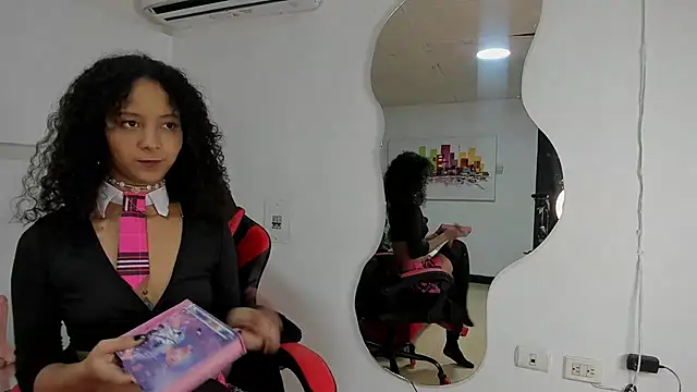 Milanxht online show from 9, 3, 2025