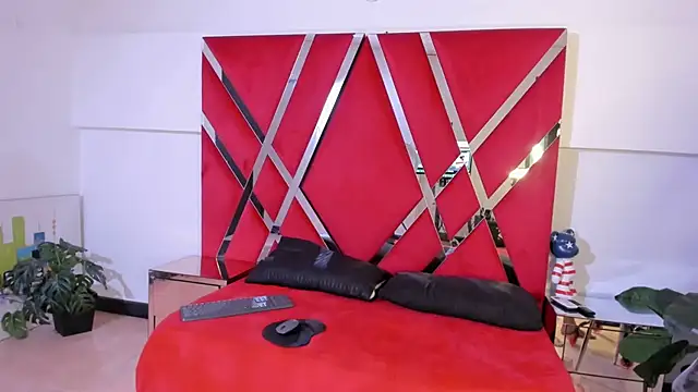 Milanxht online show from 10, 10, 2025