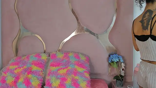 Milanxht online show from 7, 11, 2025