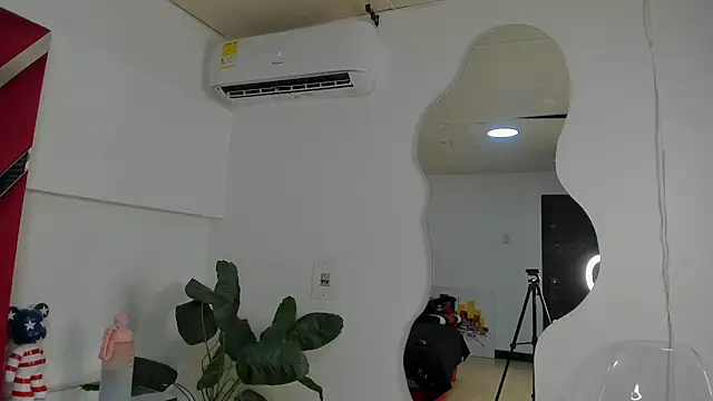 Milanxht online show from 18, 11, 2025