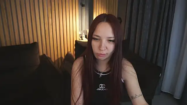 Snapshot of ElysLunar chatting on 27, 11, 2025 ElysLunar online show from 27, 11, 2025