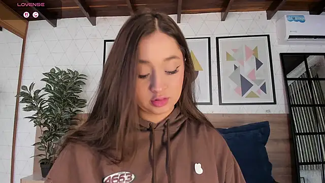 MiaKay1 online show from 5, 12, 2025