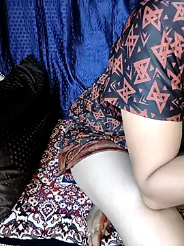 Snapshot of kaveerpooja947 chatting on 23, 10, 2025 kaveerpooja947 online show from 23, 10, 2025