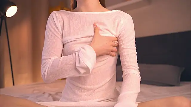 Snapshot of Miss_miracle chatting on 18, 12, 2025 Miss miracle online show from 18, 12, 2025