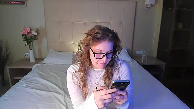 Colleen Blake online show from 22, 10, 2025