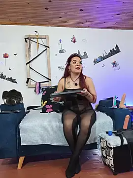 keila j online show from 28, 5, 2026