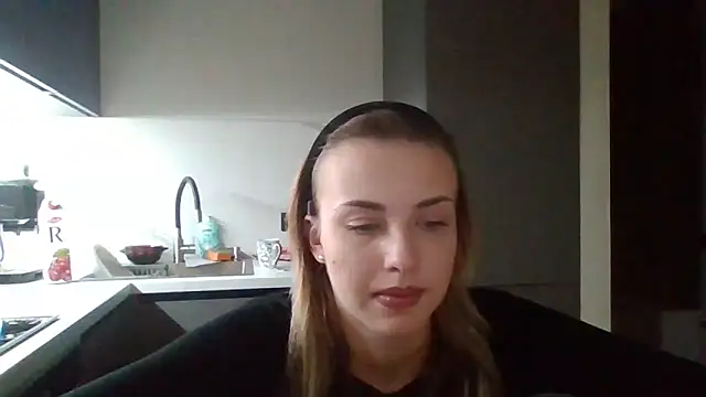 Snapshot of Sweety_Nika chatting on 16, 10, 2025 Sweety Nika online show from 16, 10, 2025