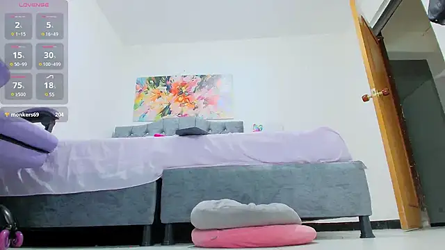 Snapshot of lauren_59 chatting on 7, 3, 2025 lauren 59 online show from 7, 3, 2025