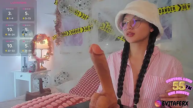 Snapshot of Eva_depp chatting on 27, 10, 2025 Eva depp online show from 27, 10, 2025