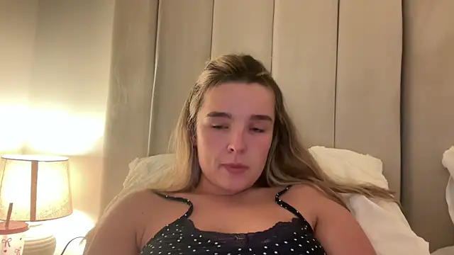 Snapshot of maisiesmithx chatting on 8, 6, 2026 maisiesmithx online show from 8, 6, 2026