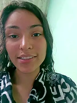 Snapshot of LolaBunnyAndBugsBunny chatting on 3, 12, 2024 LolaBunnyAndBugsBunny online show from 3, 12, 2024