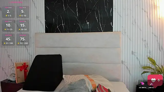 Snapshot of Reginavegaa chatting on 25, 2, 2026 Reginavegaa online show from 25, 2, 2026