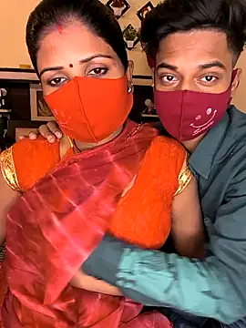 Snapshot of Indian_Lust_Couple chatting on 8, 2, 2025 Indian Lust Couple online show from 8, 2, 2025