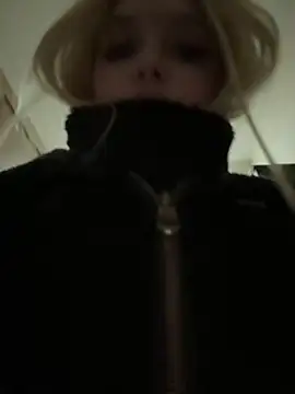 mur girl online show from 15, 2, 2025