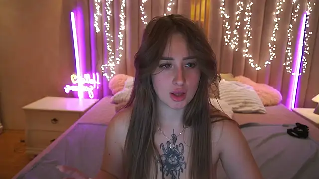 GentleAdellee online show from 13, 12, 2025