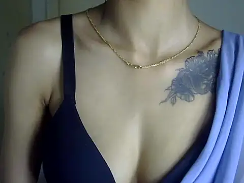 Snapshot of MAAYRA_09 chatting on 8, 5, 2026 MAAYRA 09 online show from 8, 5, 2026