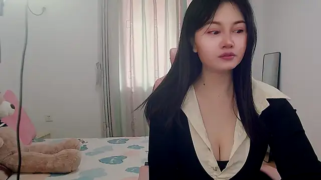 Snapshot of Little-sweet chatting on 6, 3, 2025 Little-sweet online show from 6, 3, 2025