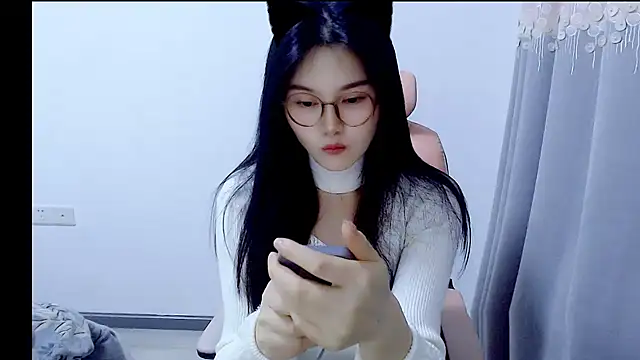 Snapshot of Little-sweet chatting on 31, 10, 2025 Little-sweet online show from 31, 10, 2025