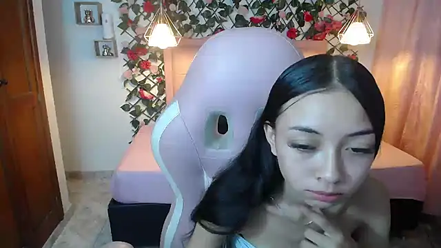 Snapshot of NathaliaSweet_11 chatting on 19, 12, 2024 NathaliaSweet 11 online show from 19, 12, 2024