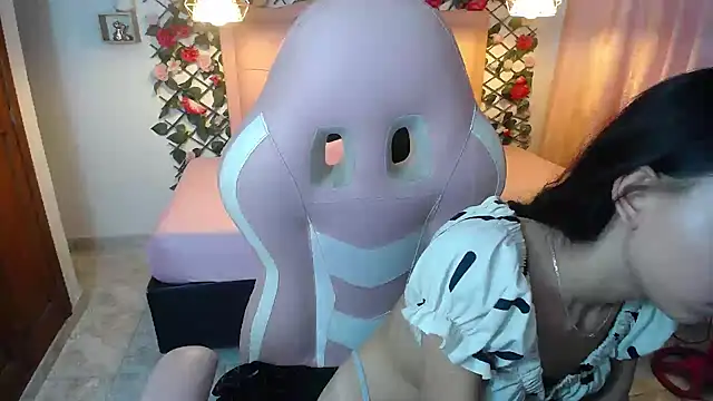 Snapshot of NathaliaSweet_11 chatting on 23, 12, 2024 NathaliaSweet 11 online show from 23, 12, 2024