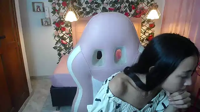 Snapshot of NathaliaSweet_11 chatting on 17, 1, 2025 NathaliaSweet 11 online show from 17, 1, 2025