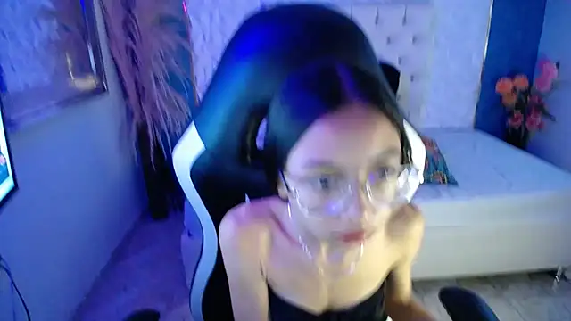 Snapshot of NathaliaSweet_11 chatting on 12, 2, 2025 NathaliaSweet 11 online show from 12, 2, 2025