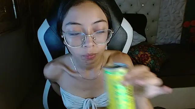 Snapshot of NathaliaSweet_11 chatting on 29, 9, 2025 NathaliaSweet 11 online show from 29, 9, 2025