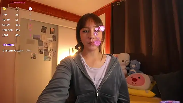 Snapshot of HeyTati chatting on 28, 5, 2026 HeyTati online show from 28, 5, 2026