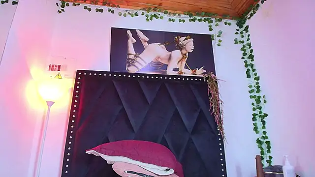 Snapshot of Naia_x chatting on 24, 2, 2026 Naia x online show from 24, 2, 2026