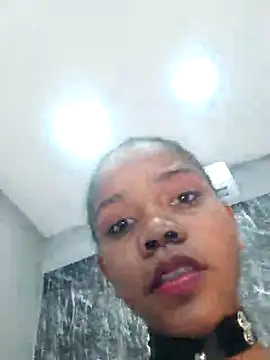 Snapshot of Luciia_cute chatting on 25, 12, 2024 Luciia cute online show from 25, 12, 2024