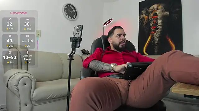 Snapshot of Ethan_Castellano chatting on 20, 12, 2025 Ethan Castellano online show from 20, 12, 2025