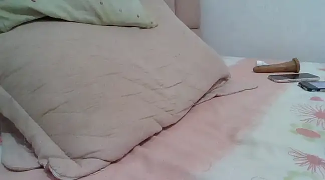 Snapshot of samanta0033 chatting on 6, 2, 2025 samanta0033 online show from 6, 2, 2025