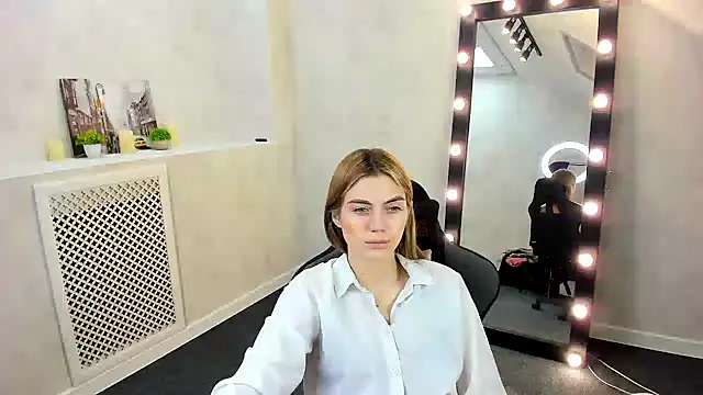 Snapshot of Cherry_Price chatting on 18, 12, 2024 Cherry Price online show from 18, 12, 2024