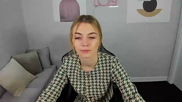 Snapshot of Cherry_Price chatting on 13, 1, 2025 Cherry Price online show from 13, 1, 2025
