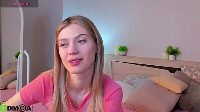 Snapshot of Cherry_Price chatting on 22, 12, 2025 Cherry Price online show from 22, 12, 2025
