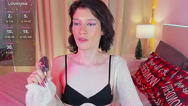 Snapshot of Kolette_Gray chatting on 7, 12, 2024 Kolette Gray online show from 7, 12, 2024