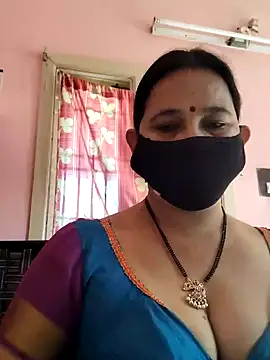 Snapshot of lalitha225 chatting on 6, 12, 2024 lalitha225 online show from 6, 12, 2024