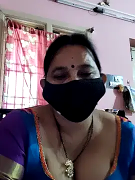 Snapshot of lalitha225 chatting on 6, 12, 2024 lalitha225 online show from 6, 12, 2024