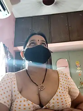 Snapshot of lalitha225 chatting on 9, 12, 2024 lalitha225 online show from 9, 12, 2024