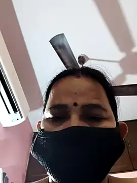 Snapshot of lalitha225 chatting on 10, 12, 2024 lalitha225 online show from 10, 12, 2024