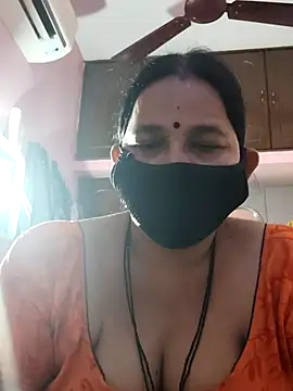 Snapshot of lalitha225 chatting on 19, 12, 2024 lalitha225 online show from 19, 12, 2024