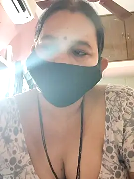 Snapshot of lalitha225 chatting on 21, 12, 2024 lalitha225 online show from 21, 12, 2024